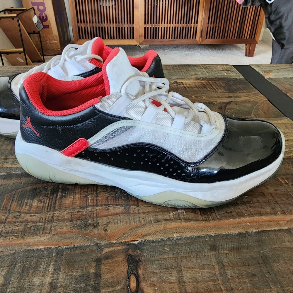 Nike Air Jordan 11 CMFT Low Bred Black White Red Mens Size 12, Streetwear Retro - Picture 8 of 9